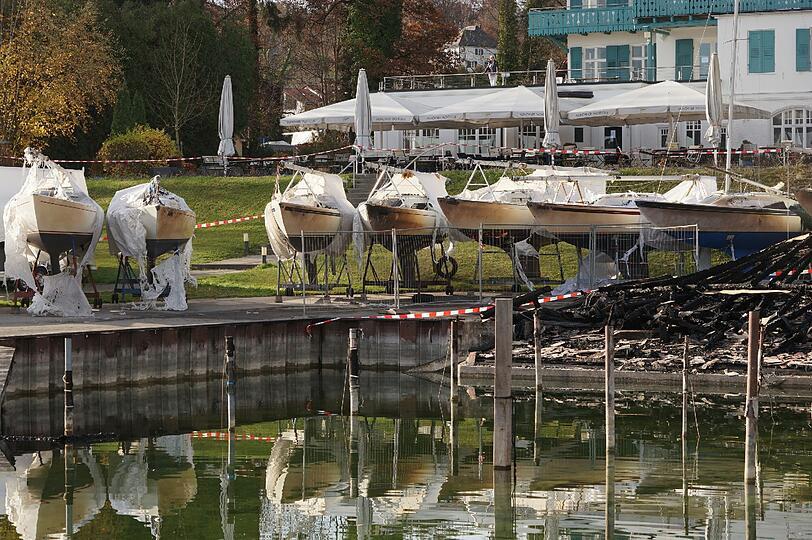 Die beschädigten Boote der Yachtbesitzer sind nun seeuntauglich.
