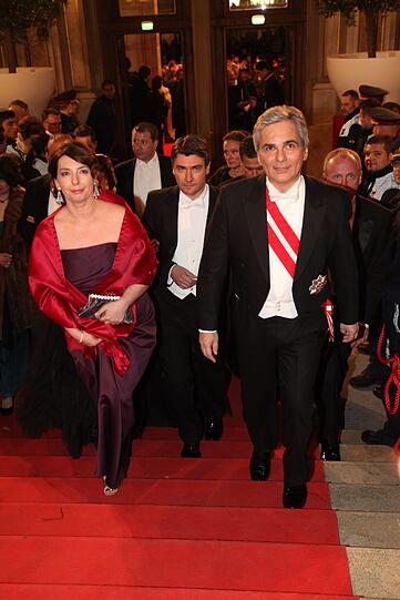 Staraufgebot beim Wiener Opernball - die Bilder...