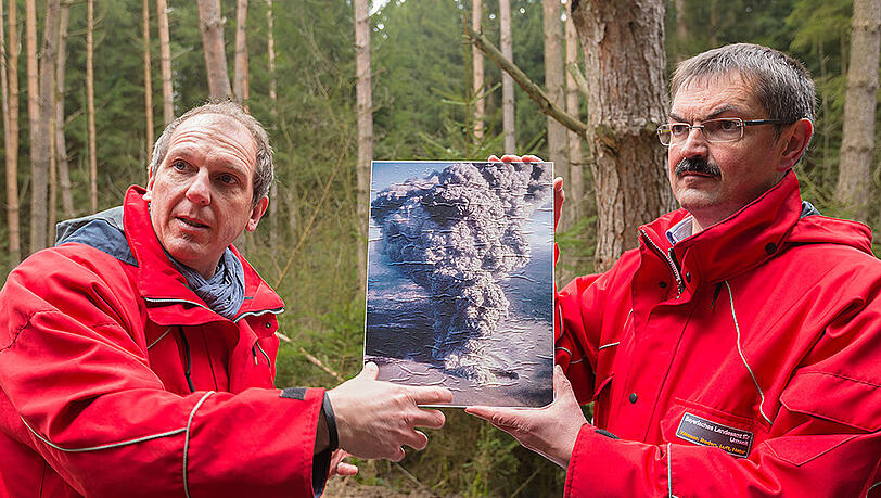Der leitende Regierungsdirektor des Bayerischen Landesamtes für Umwelt, Roland Eichhorn (l), und Regierungsdirektor Johann Rohrmüller. Der leitende Regierungsdirektor des Bayerischen Landesamtes für Umwelt, Roland Eichhorn (l), und Regierungsdirektor Johann Rohrmüller.
