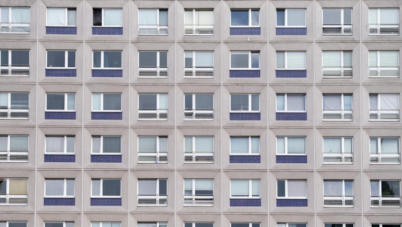 Ein Wohngebäude am Alexanderplatz in Berlin. Symbolbild: Lisa Ducret