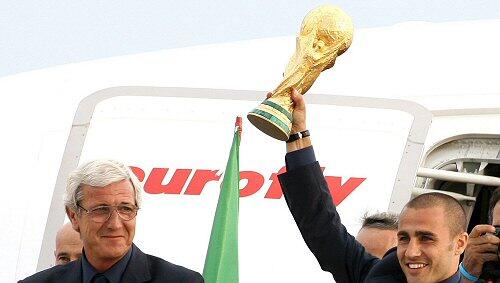 Ein regierender Lippi, ein gesunder Cannavaro: Italien glaubt den Weg aus der Krise zu kennen Ein regierender Lippi, ein gesunder Cannavaro: Italien glaubt den Weg aus der Krise zu kennen