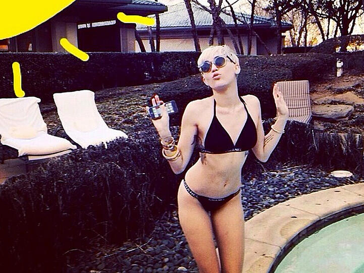 Wenn schon keine Sonne scheint, malt sich Miley Cyrus eben eine