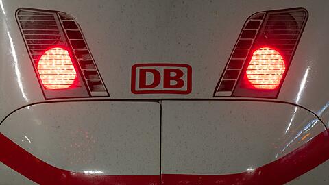 Die Monopolkommission berät die Bundesregierung in Wettbewerbsfragen. Nun hat sie vorgeschlagen die Deutsche Bahn aufzuspalten.