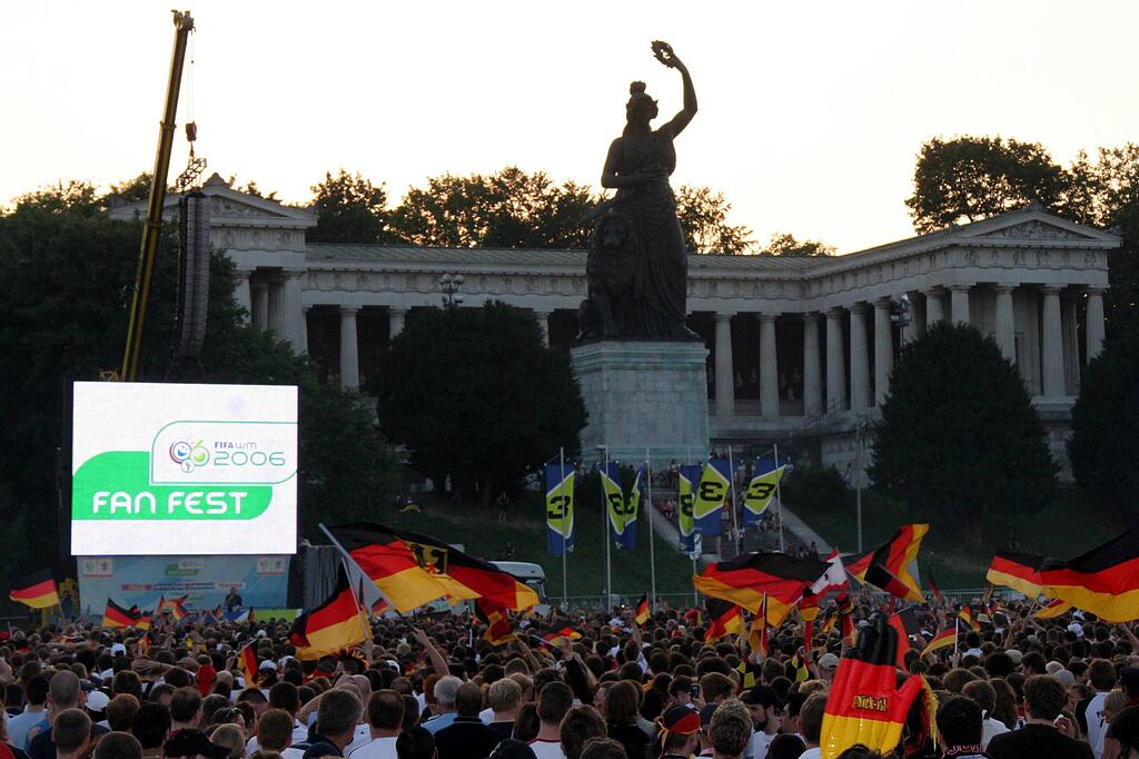 Offiziell MegaStar Ed Sheeran spielt im Sommer in München auf der