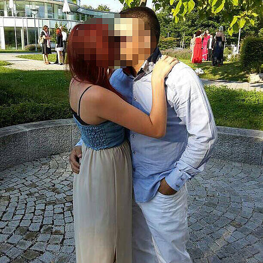 Adrian S. und Larissa P. haben ihre Liebe gerne gezeigt.