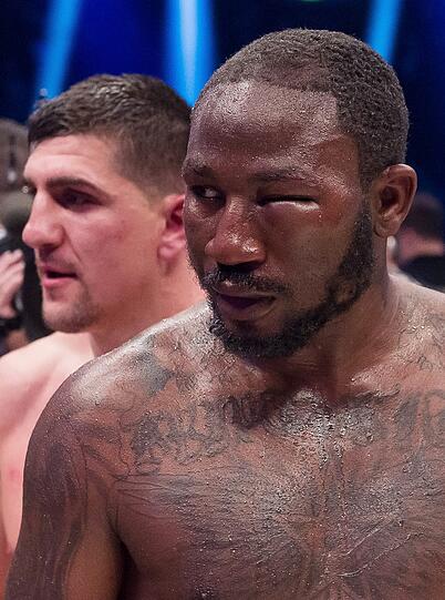 Marco Huck hat sich den WM-Gürtel zurückgeholt - die Bilder vom Fight gegen Ola Afolabi.