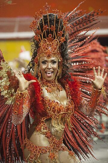Bunt, sexy, fröhlich - Karneval in Brasilien