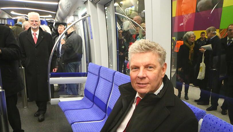 Wer nimmt neben dem neuen OB Dieter Reiter Platz? Er sucht zwei Bürgermeister und eine Stadratsmehrheit.