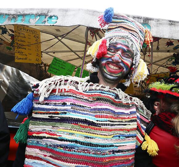 Die Bilder vom Tanz der Marktweiber am Viktualienmarkt.