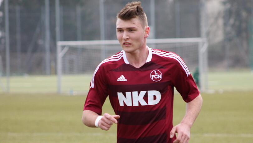 Unter anderem der im Winter neu verpflichtete Stürmer Maximilian Dittgen, soll die Club-A-Jugend zum Klassenerhalt schießen. Unter anderem der im Winter neu verpflichtete Stürmer Maximilian Dittgen, soll die Club-A-Jugend zum Klassenerhalt schießen.