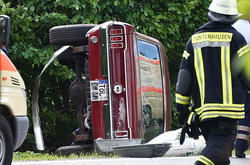 Weitere Bilder vom Unfall bei der Oldtimer-Rally