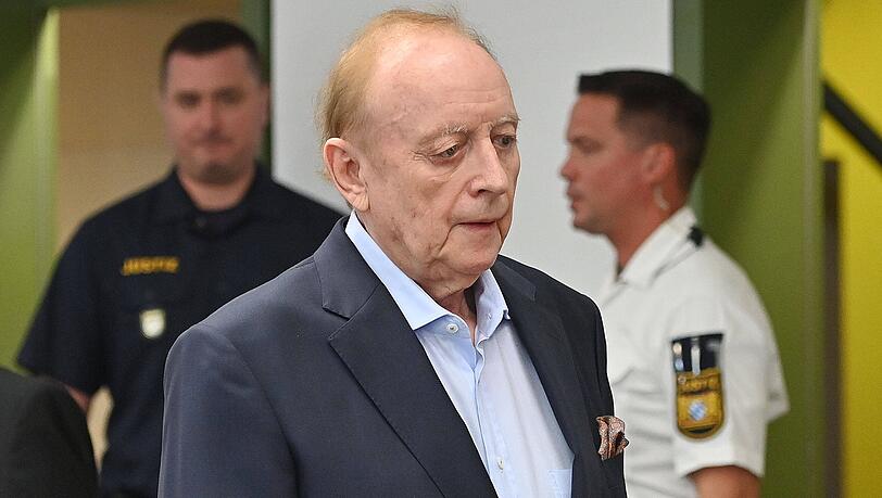 Alfons Schuhbeck sitzt seine Gef&auml;ngnisstrafe derzeit nicht ab.