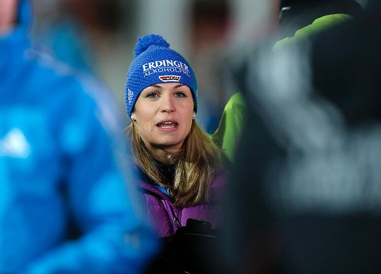 Ex-Biathletin Magdalena Neuner schlüpfte erstmals nach ihrem Karriereende in die Rolle der Moderatorin.