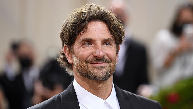Bradley Cooper hat in einem Podcast Privates verraten.