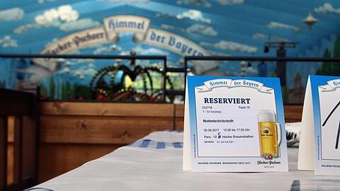 Tischreservierungen auf dem Oktoberfest dürfen nicht kommerziell weiterverkauft werden. (Symbolbild)