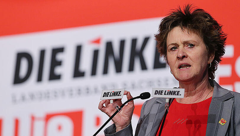 Fällt ein Feiertag auf ein Wochenende, nutzt das vielen Arbeitnehmern nicht wirklich. Findet auch die Linke und bringt eine Ausgleichsregelung ins Spiel. Fällt ein Feiertag auf ein Wochenende, nutzt das vielen Arbeitnehmern nicht wirklich. Findet auch die Linke und bringt eine Ausgleichsregelung ins Spiel.