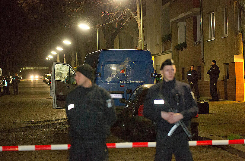 Razzia in Berlin-Britz: Hier wurden am Donnerstagabend zwei Männer festgenommen.