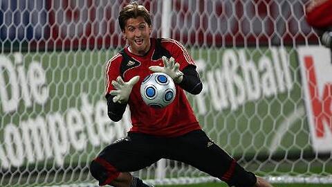 &bdquo;Rene hat mein absolutes Vertrauen&ldquo;: Bundestrainer Jogi Löw beförderte Leverkusen-Keeper Rene Adler zur Nummer eins im DFB-Tor.