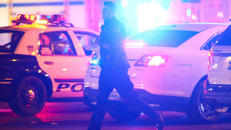 Drama in Las Vegas. Der als Steven Paddock identifizierte Schütze feuerte auf zahlreiche Konzertbesucher. Die Bilder.