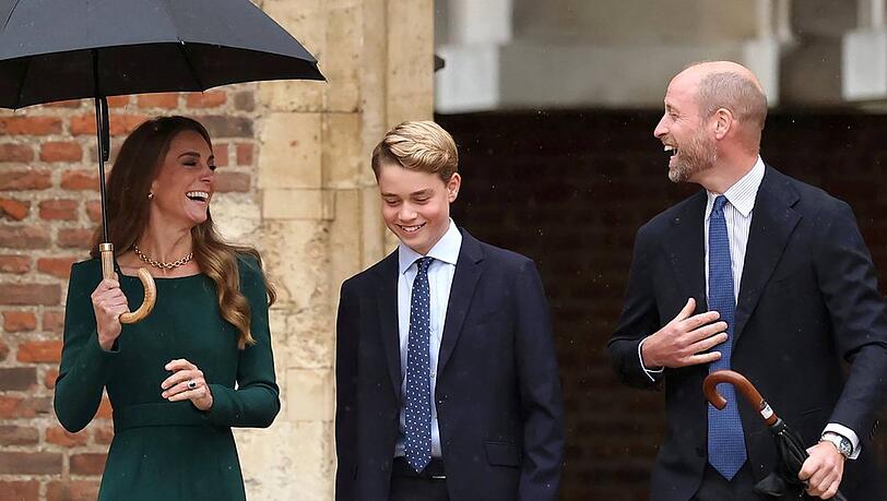 Prinz William (r.) und Prinzessin Kate begleiteten Prinz George im September zu seinem ersten Schultag am Eton College. Prinz William (r.) und Prinzessin Kate begleiteten Prinz George im September zu seinem ersten Schultag am Eton College.