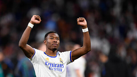 Jubel-Pose: Ex-Bayer David Alaba feiert den Halbfinal-Einzug mit Real Madrid.
