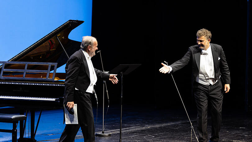 Jonas Kaufmann mit Helmut Deutsch nach dem Liederabend im Nationaltheater.