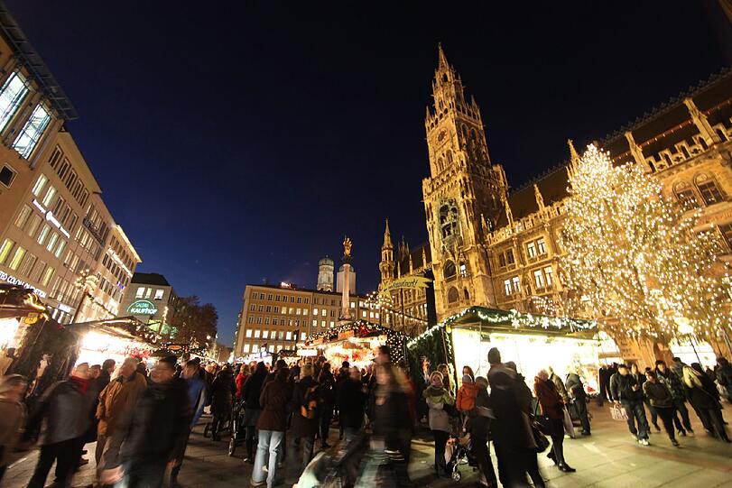 So schön wird der Marienplatz auch heuer wieder aussehen: An den Ständen hat sich manches geändert.