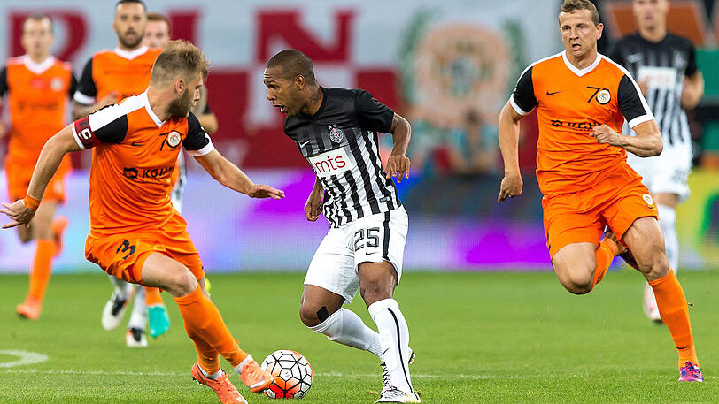 Everton Luiz wurde während des Belgrad-Derbys 90 Minuten lang beschimpft.