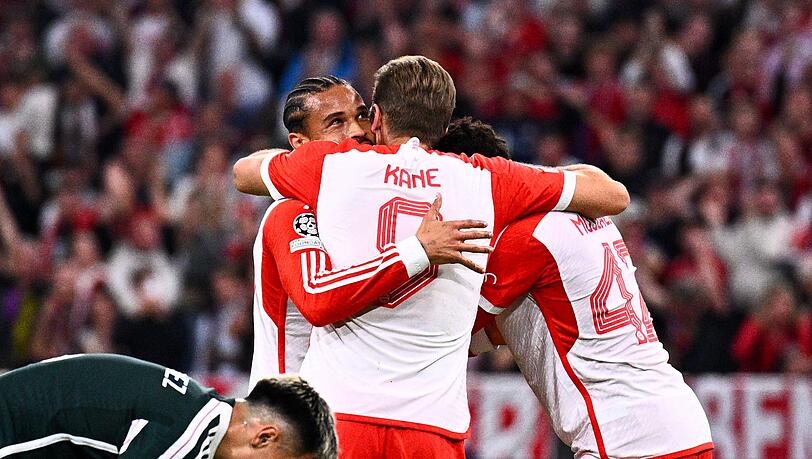 Der FC Bayern München gewinnt zum Auftakt der Champions League 4:3 gegen Manchester United.
