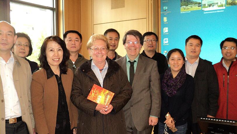 Eine chinesische Delegation informierte sich über die Arbeit des BA Neuhausen-Nymphenburg. Eine chinesische Delegation informierte sich über die Arbeit des BA Neuhausen-Nymphenburg.