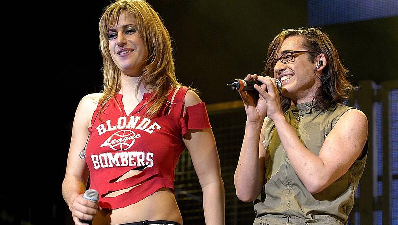 Gracia Baur und Daniel Küblböck lernten sich während der ersten Staffel von DSDS im Jahr 2002 kennen. Gracia Baur und Daniel Küblböck lernten sich während der ersten Staffel von DSDS im Jahr 2002 kennen.