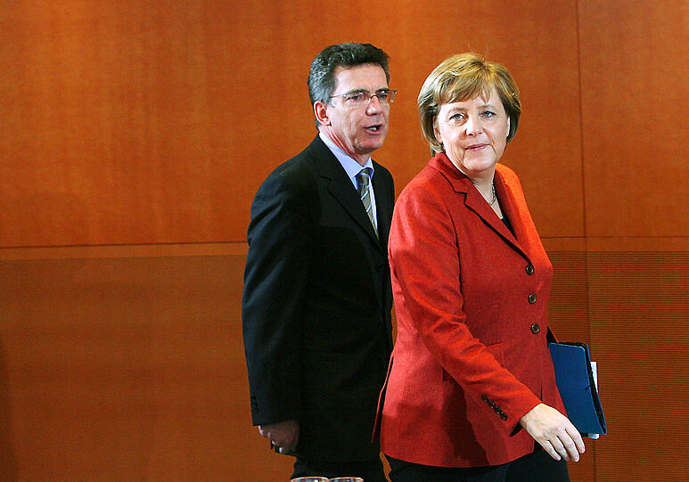 "Politiker sind austauschbar, das gilt sogar für Guttenberg".