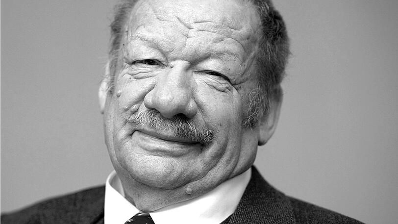 Wolfgang Völz (87): Der Schauspieler und Synchronsprecher, unter anderem von Käpt'n Blaubär, starb am 2. Mai in Berlin.