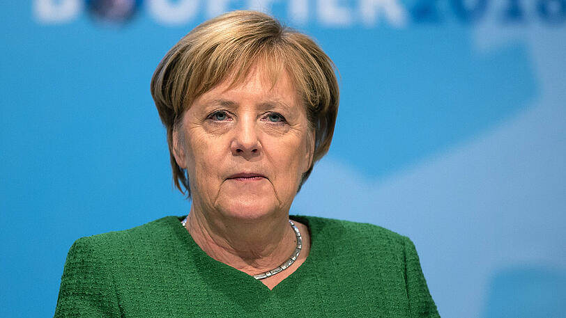 Bundeskanzlerin Angela Merkel sieht unruhigen Zeiten entgegen: in ihrer Partei &ndash; und in der GroKo.