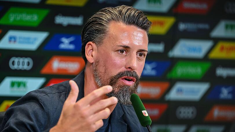 In seinem ersten Pflichtspiel mit dem FC Augsburg setzt Trainer Sandro Wagner im DFB-Pokal klar auf einen Sieg.