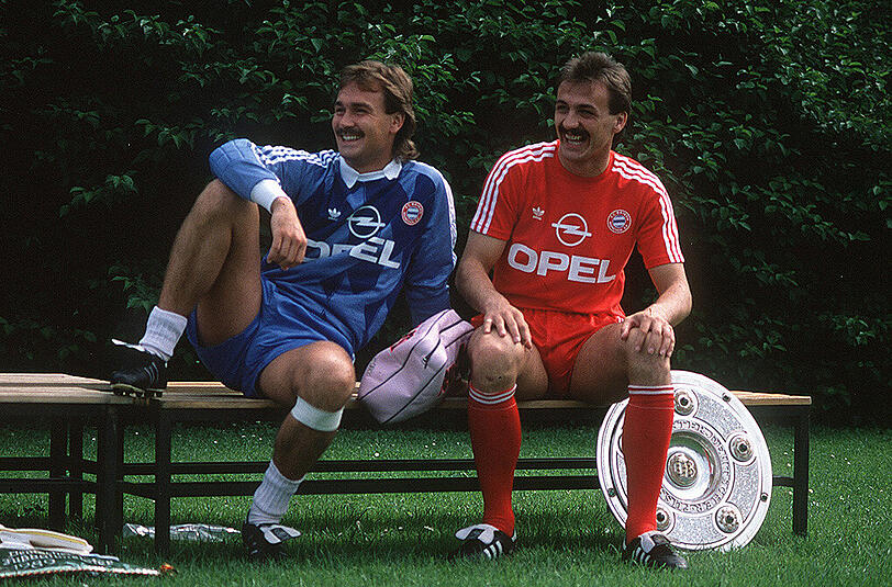 Jürgen Kohler (r.) spielte von 1990 bis 1992 für den FC Bayern.