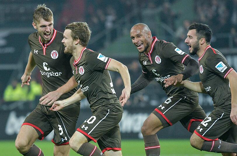 St.Pauli gibt eine Lebenszeichen von sich.