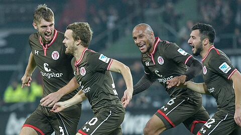 St.Pauli gibt eine Lebenszeichen von sich.