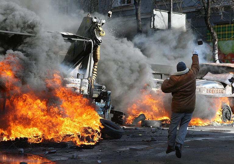 Blut, Feuer, Gewalt: Die Situation in Kiew ist in der Nacht weiter eskaliert. Die Bilder aus der Ukraine.