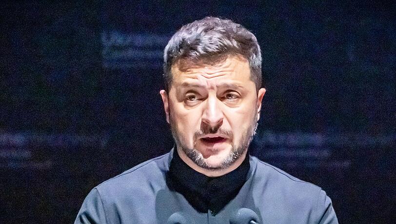 Nach wenigen Tagen rudert der ukrainische Präsident Wolodymyr Selenskyj zurück und will mit einem neuen Gesetz die Vollmachten von Korruptionsbekämpfern wiederherstellen. (Archivbild)