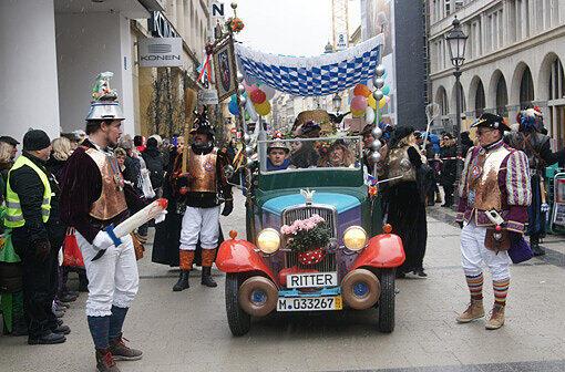Der Faschingszug der Damischen Ritter 2013