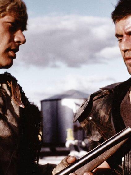 Mike Preston und Mel Gibson in "Mad Max II - Der Vollstrecker".