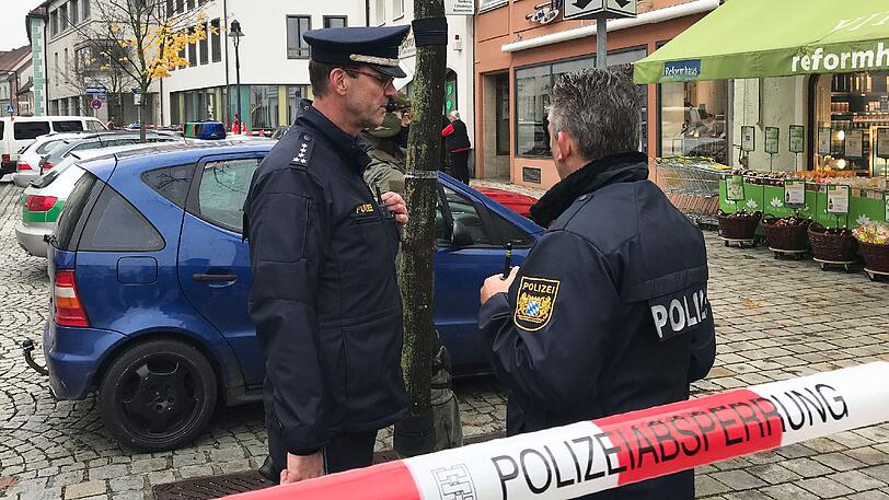 Geiselnahme beendet: Das SEK in Pfaffenhofen im Einsatz. Klicken Sie sich durch die Bilder!