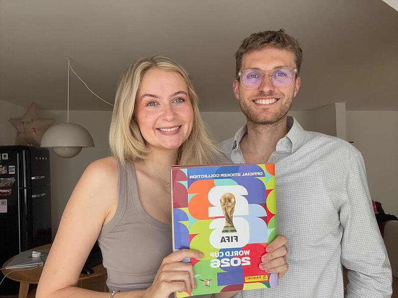 Im Sammelfieber: Katharina Harbs und ihr Freund Laurin Ernst haben schon drei Tauschtreffen veranstaltet.