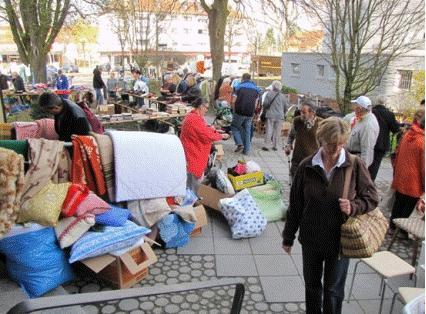 Bei Flohmarkt der Diakonie geht der Erlös an einen guten Zweck.