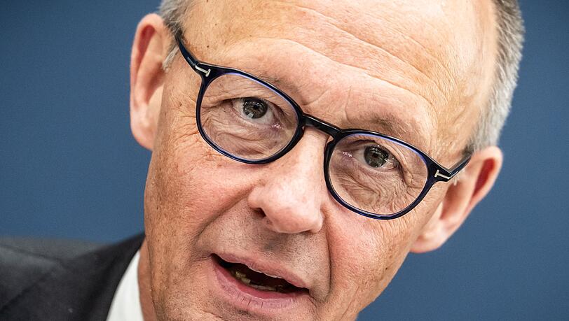 Die Personalrochade des Kanzlers geht in die n&auml;chste Runde.