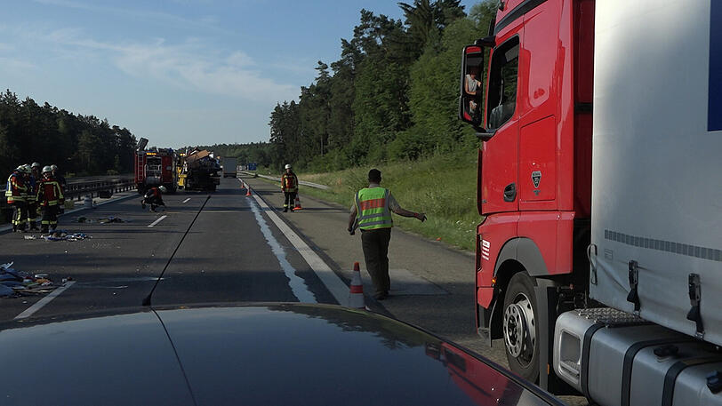 Es kommt immer wieder zu falschen Rettungsgassen - ein großes Ärgernis für die Rettungskräfte.