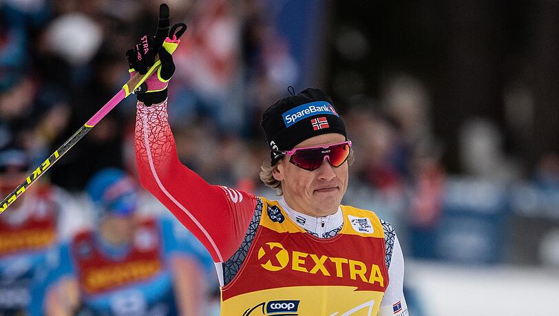 Der Norweger Johannes Klaebo holte bei der Tour de Ski seinen zweiten Etappensieg.