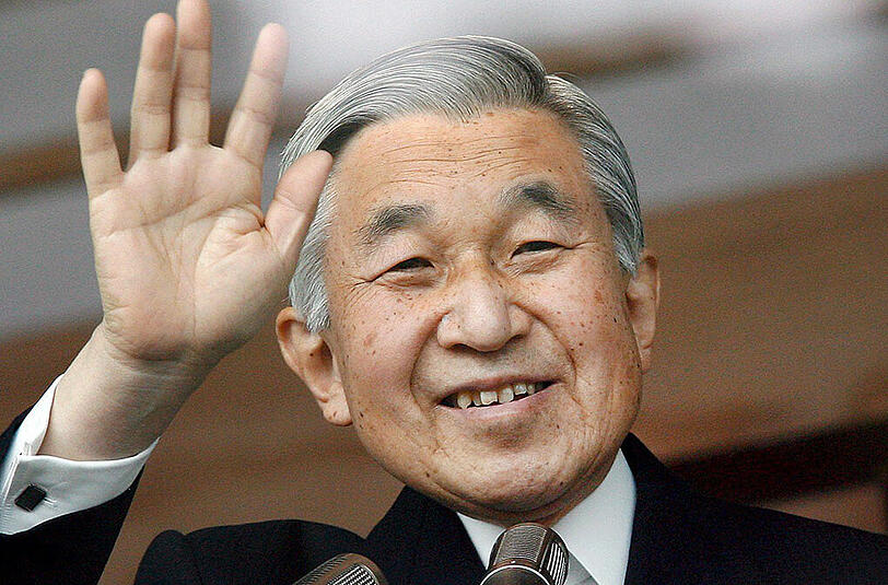 Der japanische Kaiser Akihito will in den kommenden Jahren abdanken. Foto: Franck Robichon/Archiv