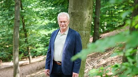 Minister Alois Rainer sieht Handlungsbedarf für stabilere Wälder.